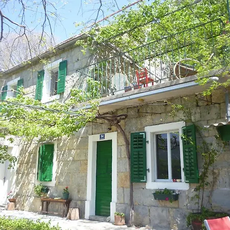 Apartamento 'angelo' In Traditional Stone House